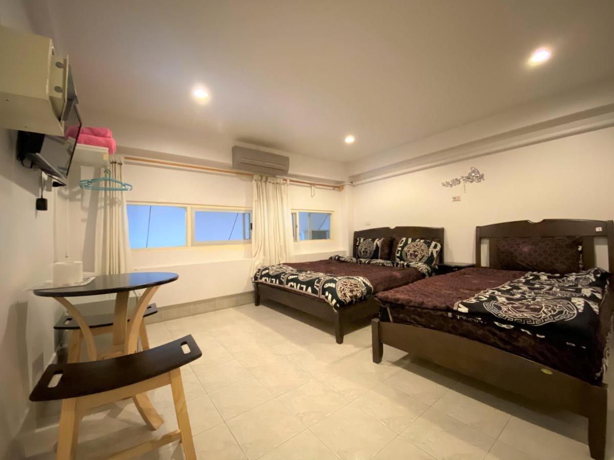 Som Guesthouse Patong Exterior foto